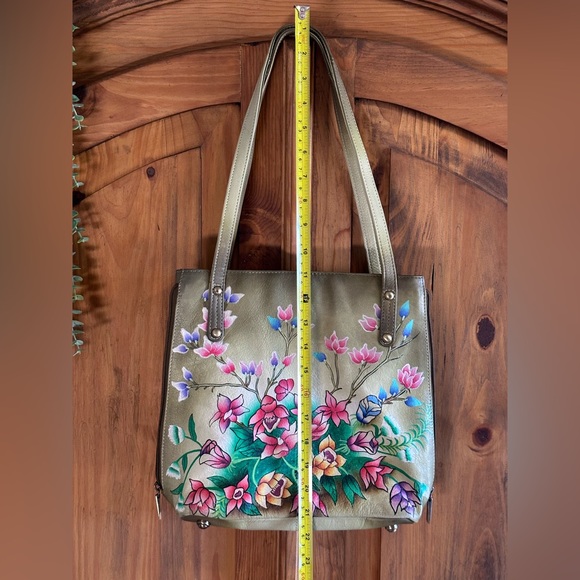 Beautiful Floral Hand Painted Shoulder Bag - Picture 10 of 12